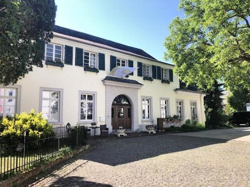 Karolingerhof - Mosel Hotel Krov Luaran gambar