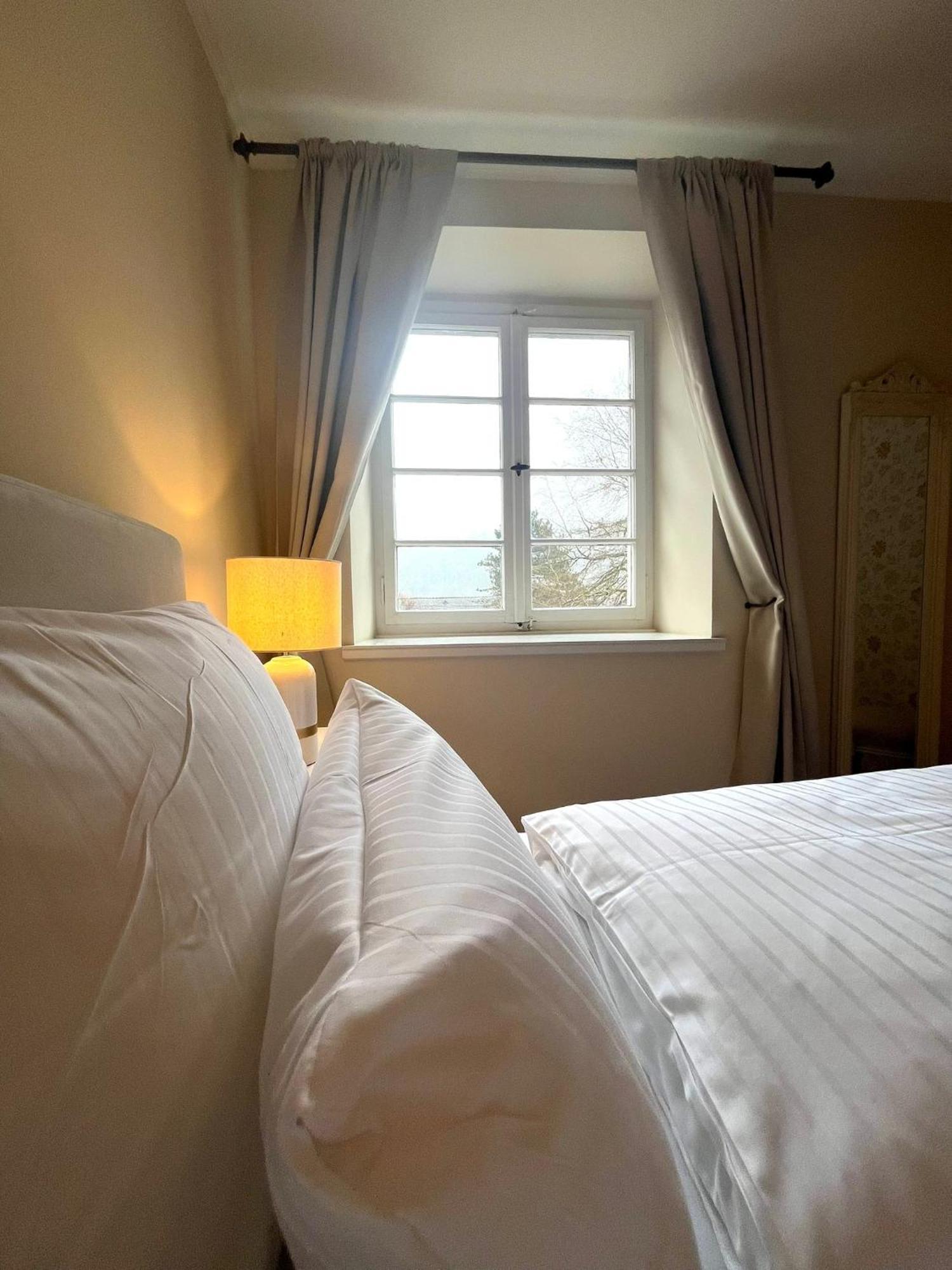 Karolingerhof - Mosel Hotel Krov Luaran gambar