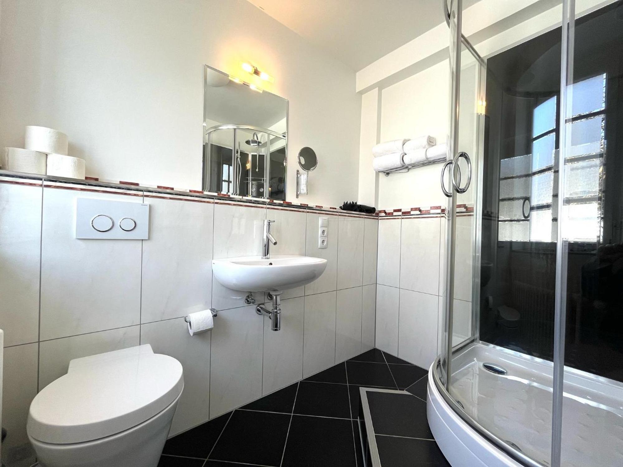 Karolingerhof - Mosel Hotel Krov Luaran gambar
