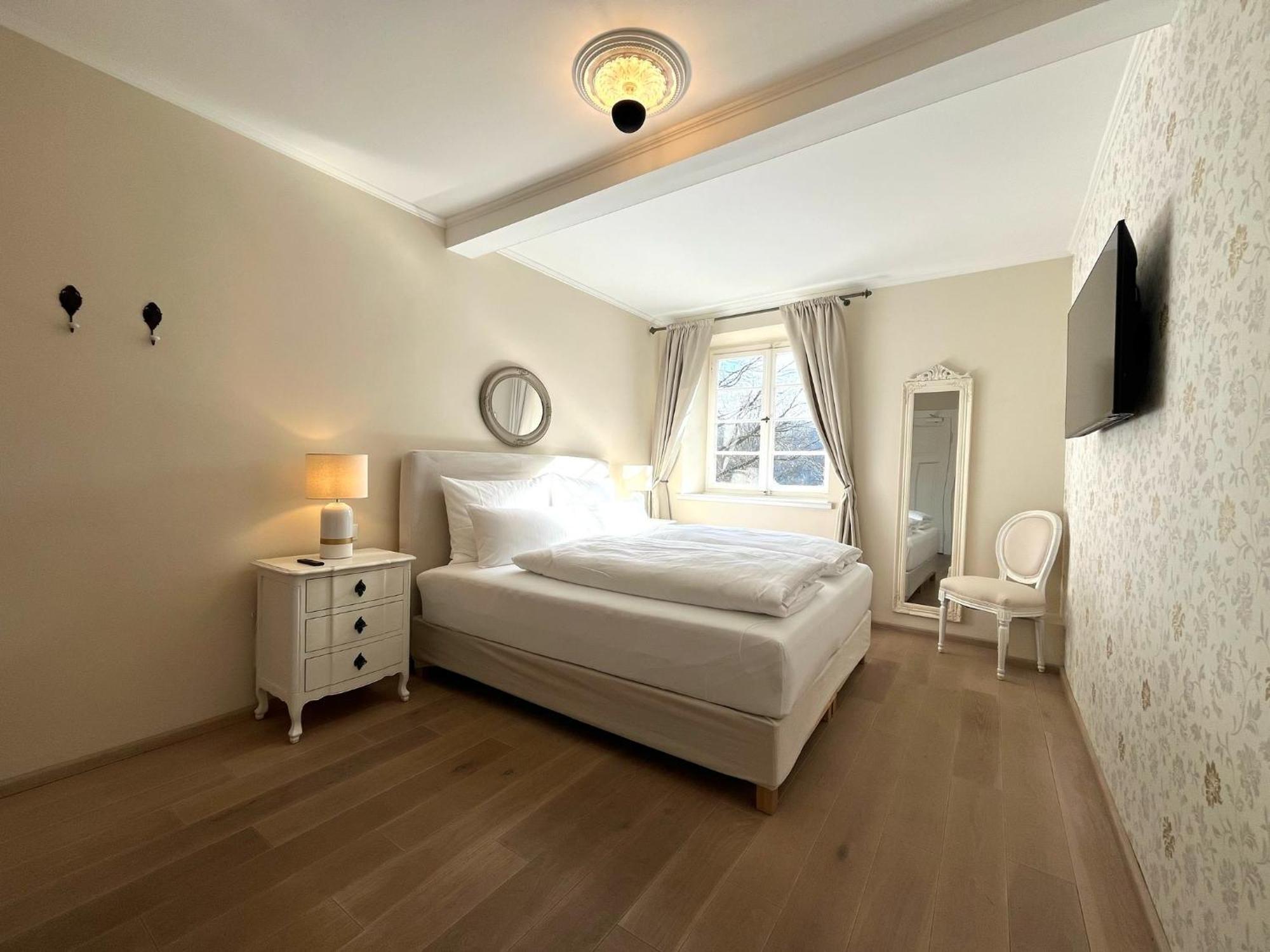 Karolingerhof - Mosel Hotel Krov Luaran gambar